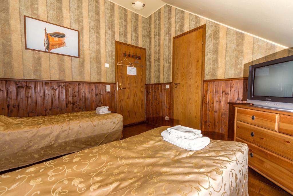 Viimsi Manor Guesthouse Birgitta מראה חיצוני תמונה